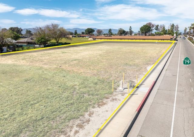420 N Ramona Blvd, San Jacinto, CA 92583