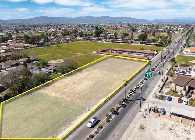 420 N Ramona Blvd, San Jacinto, CA 92583