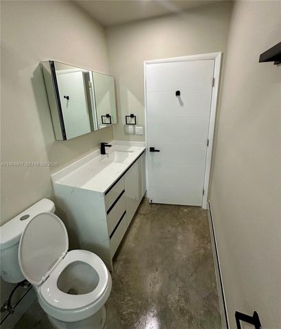 929 NW 60th St, Miami, FL 33127