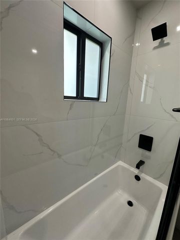 929 NW 60th St, Miami, FL 33127