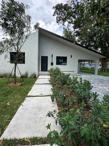 929 NW 60th St, Miami, FL 33127