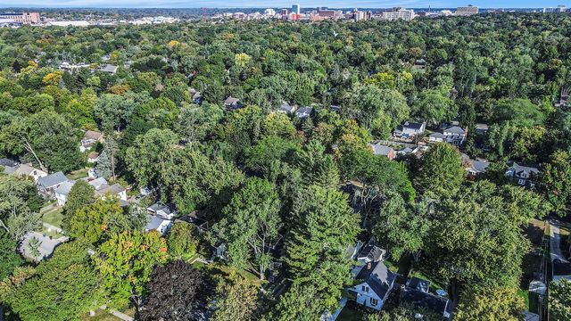 1709 South Boulevard, Ann Arbor, MI 48104