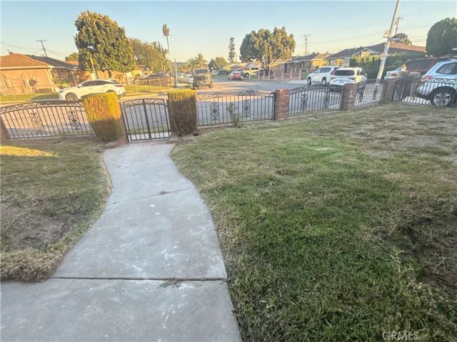 855 League, La Puente, CA 91744