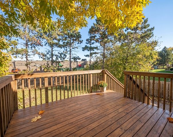 8446 Sumter Circle N, Brooklyn Park, MN 55445