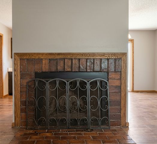 8446 Sumter Circle N, Brooklyn Park, MN 55445