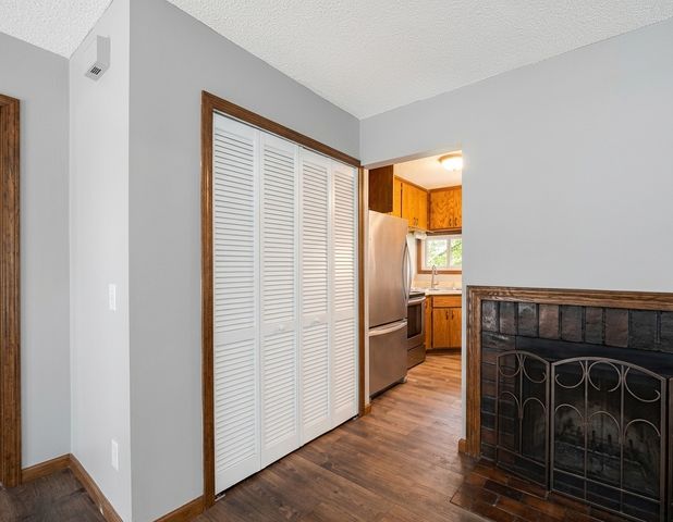 8446 Sumter Circle N, Brooklyn Park, MN 55445