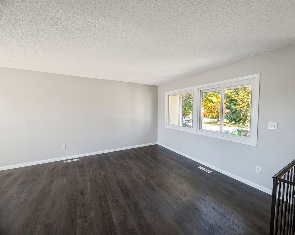 8446 Sumter Circle N, Brooklyn Park, MN 55445 — photo 2