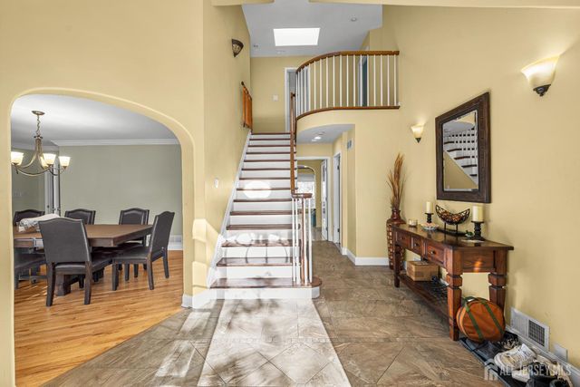 8 Crommelin Court, East Brunswick, NJ 08816