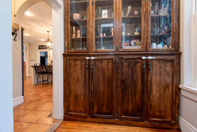 1435 E Walnut Street, Springfield, MO 65802