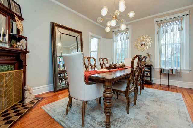1435 E Walnut Street, Springfield, MO 65802
