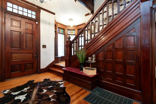 1435 E Walnut Street, Springfield, MO 65802