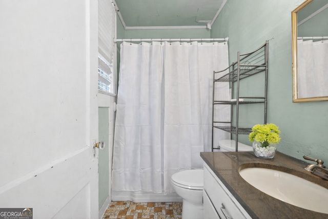 111 Edwards Street, Elberton, GA 30635