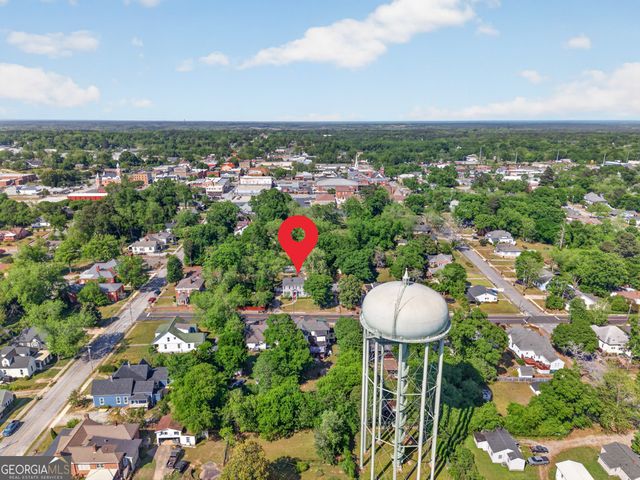 111 Edwards Street, Elberton, GA 30635