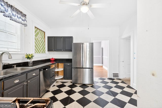 111 Edwards Street, Elberton, GA 30635