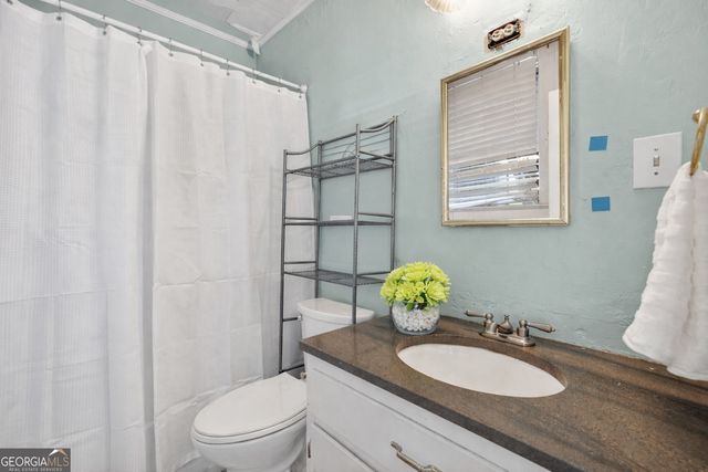 111 Edwards Street, Elberton, GA 30635