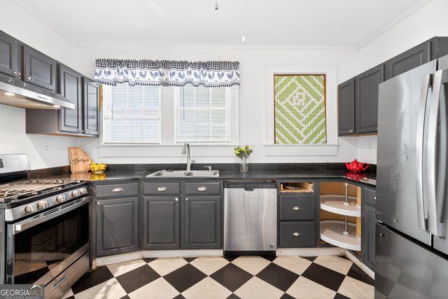 111 Edwards Street, Elberton, GA 30635