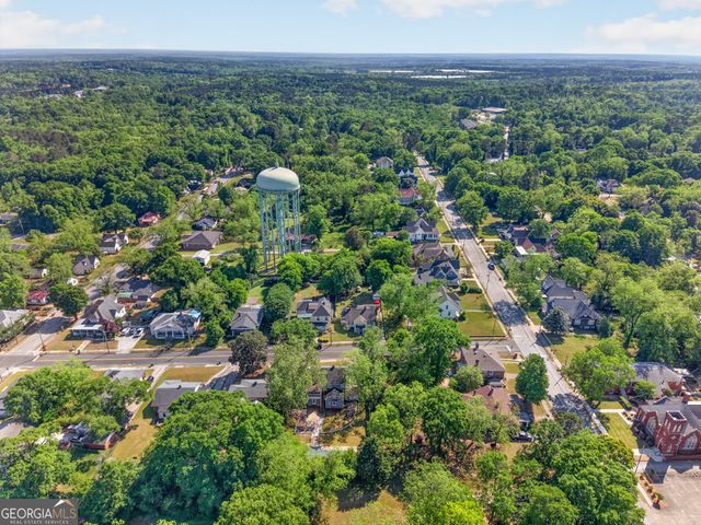 111 Edwards Street, Elberton, GA 30635