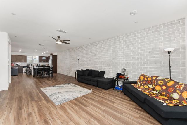 4474 Corse Walk, Sacramento, CA 95834