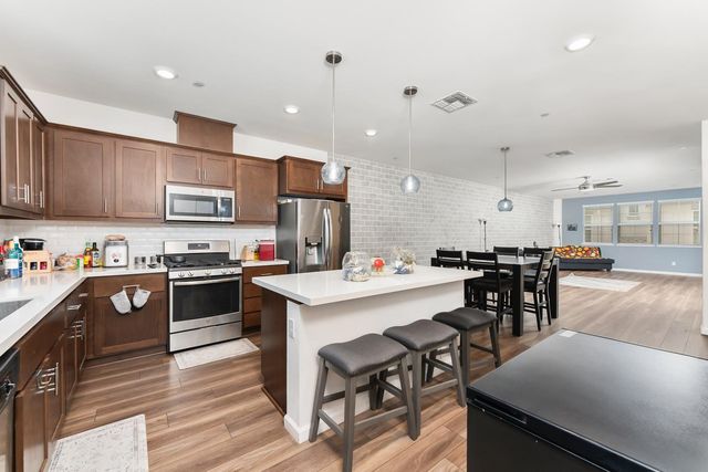 4474 Corse Walk, Sacramento, CA 95834