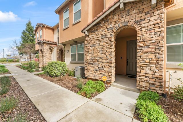 4474 Corse Walk, Sacramento, CA 95834