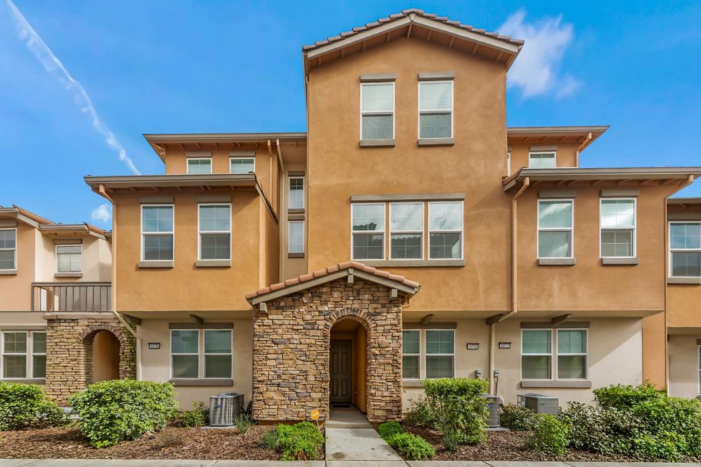 4474 Corse Walk, Sacramento, CA 95834