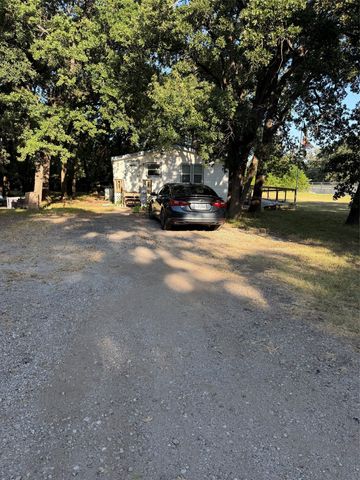 4004 Curry Road A, Arlington, TX 76001