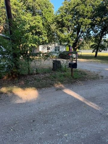 4004 Curry Road A, Arlington, TX 76001