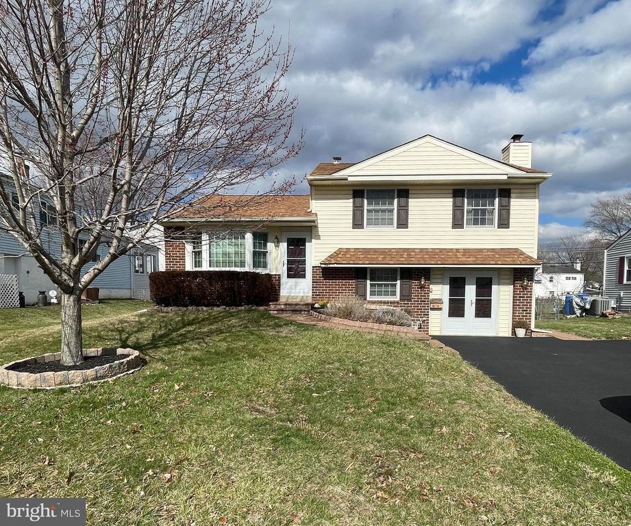 601 EXTON RD, Hatboro, PA 19040