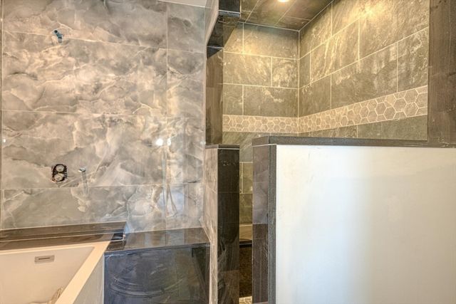 369 Grant 3, Framingham, MA 01702