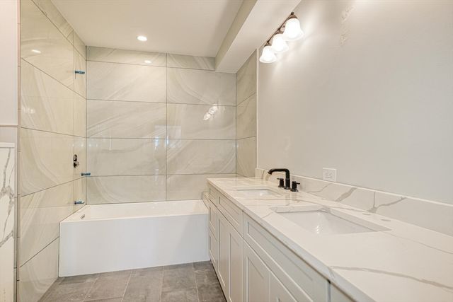 369 Grant 3, Framingham, MA 01702