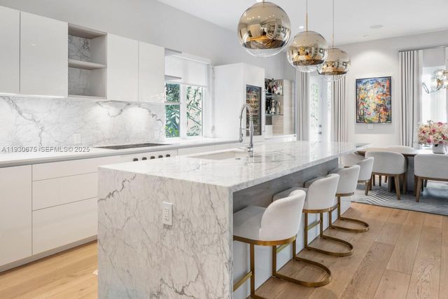 745 NE 77th St, Miami, FL 33138