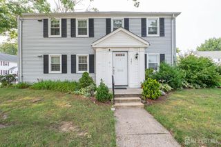 54 Old Nassau Road D, Monroe, NJ 08831