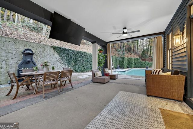 2525 Spalding Drive, Atlanta, GA 30350