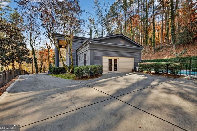 2525 Spalding Drive, Atlanta, GA 30350