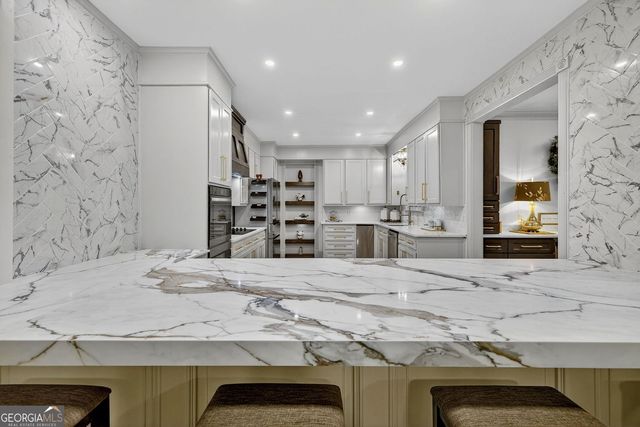 2525 Spalding Drive, Atlanta, GA 30350