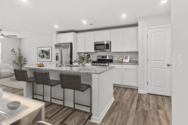 1281 Forestbrook Lane, Spartanburg, SC 29303