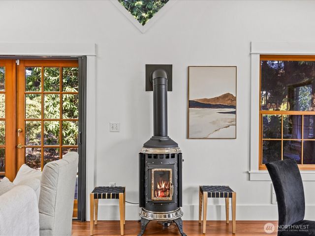 5024 29th Avenue S, Seattle, WA 98108