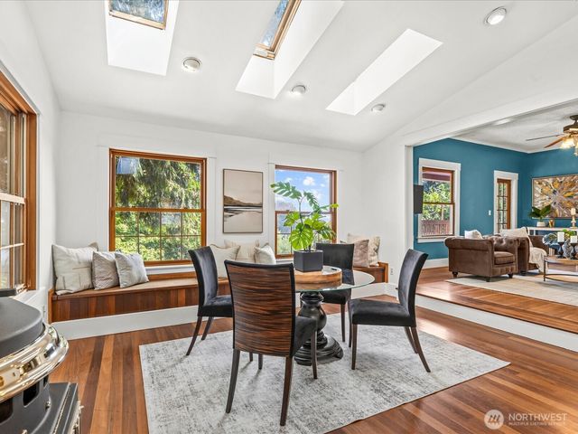 5024 29th Avenue S, Seattle, WA 98108