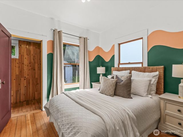 5024 29th Avenue S, Seattle, WA 98108