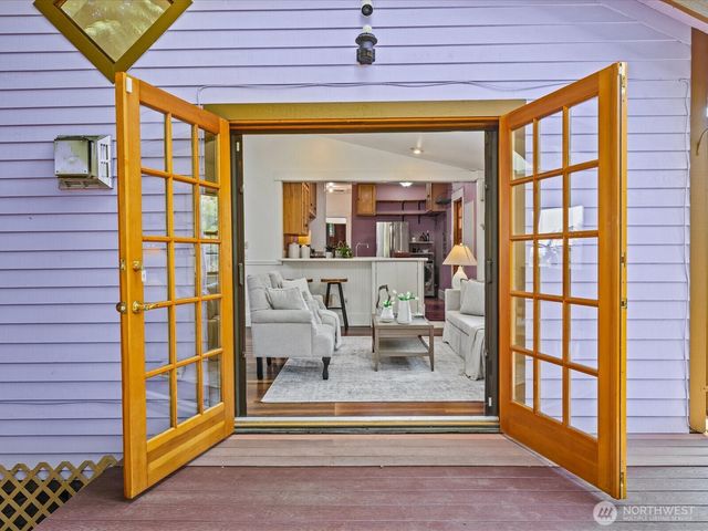5024 29th Avenue S, Seattle, WA 98108