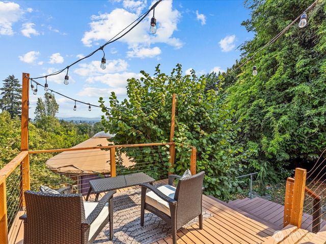 5024 29th Avenue S, Seattle, WA 98108