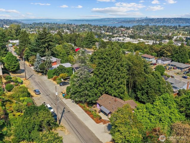 5024 29th Avenue S, Seattle, WA 98108