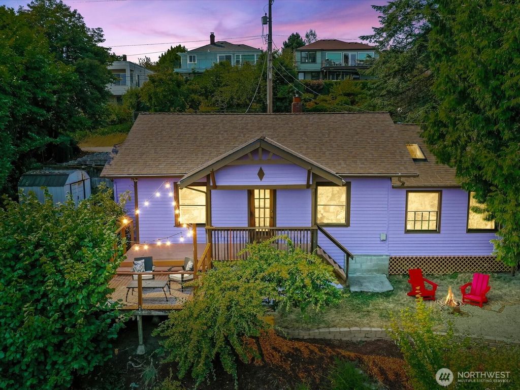 5024 29th Avenue S, Seattle, WA 98108