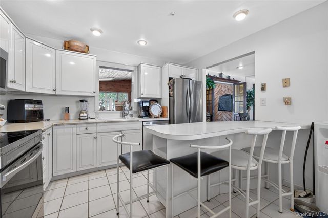 57 Lakeview Drive, Kiamesha Lake, NY 12751