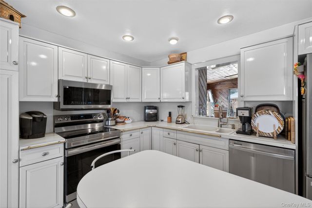 57 Lakeview Drive, Kiamesha Lake, NY 12751