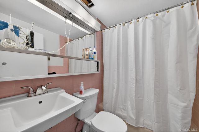 57 Lakeview Drive, Kiamesha Lake, NY 12751