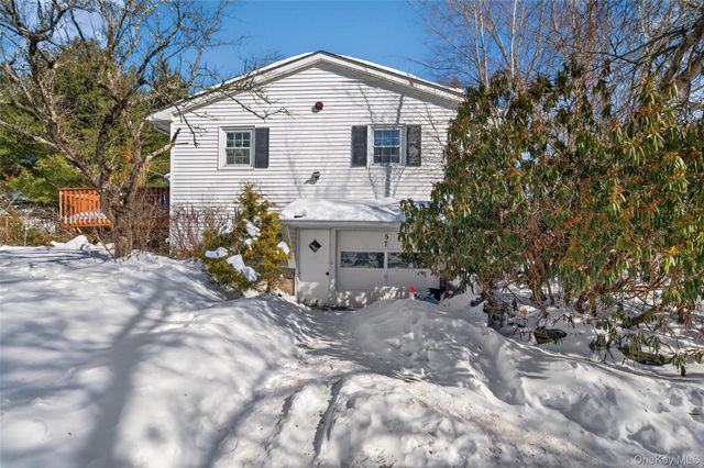 57 Lakeview Drive, Kiamesha Lake, NY 12751