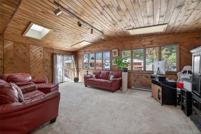 57 Lakeview Drive, Kiamesha Lake, NY 12751