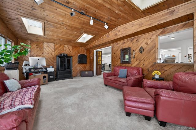 57 Lakeview Drive, Kiamesha Lake, NY 12751