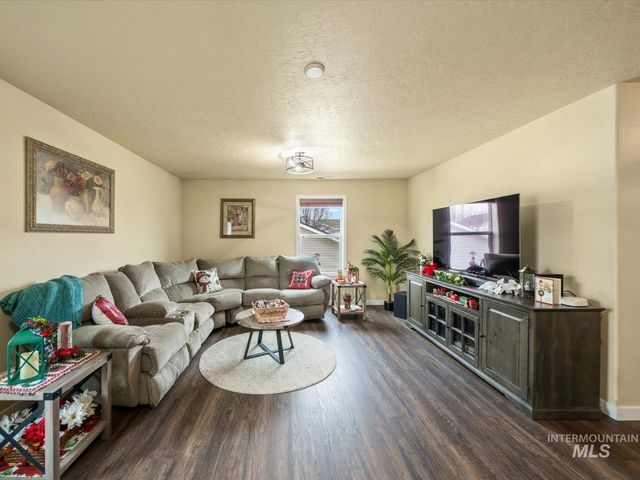 208 E Kaibab Trail St., Meridian, ID 83646